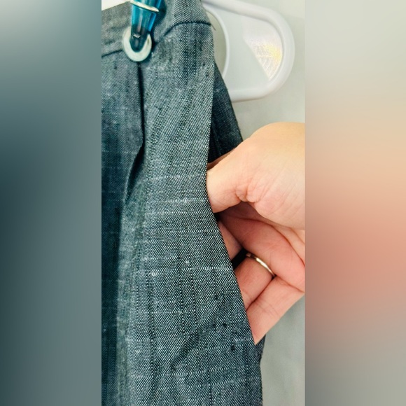 The Regalia Collection Ladies Suit - Picture 10 of 16